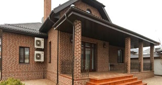 Строительство домов из кирпича с мансардой в Пугачеве | от 3701 рублей